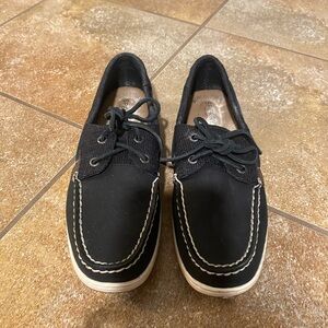 Sperry topsider boat shoe